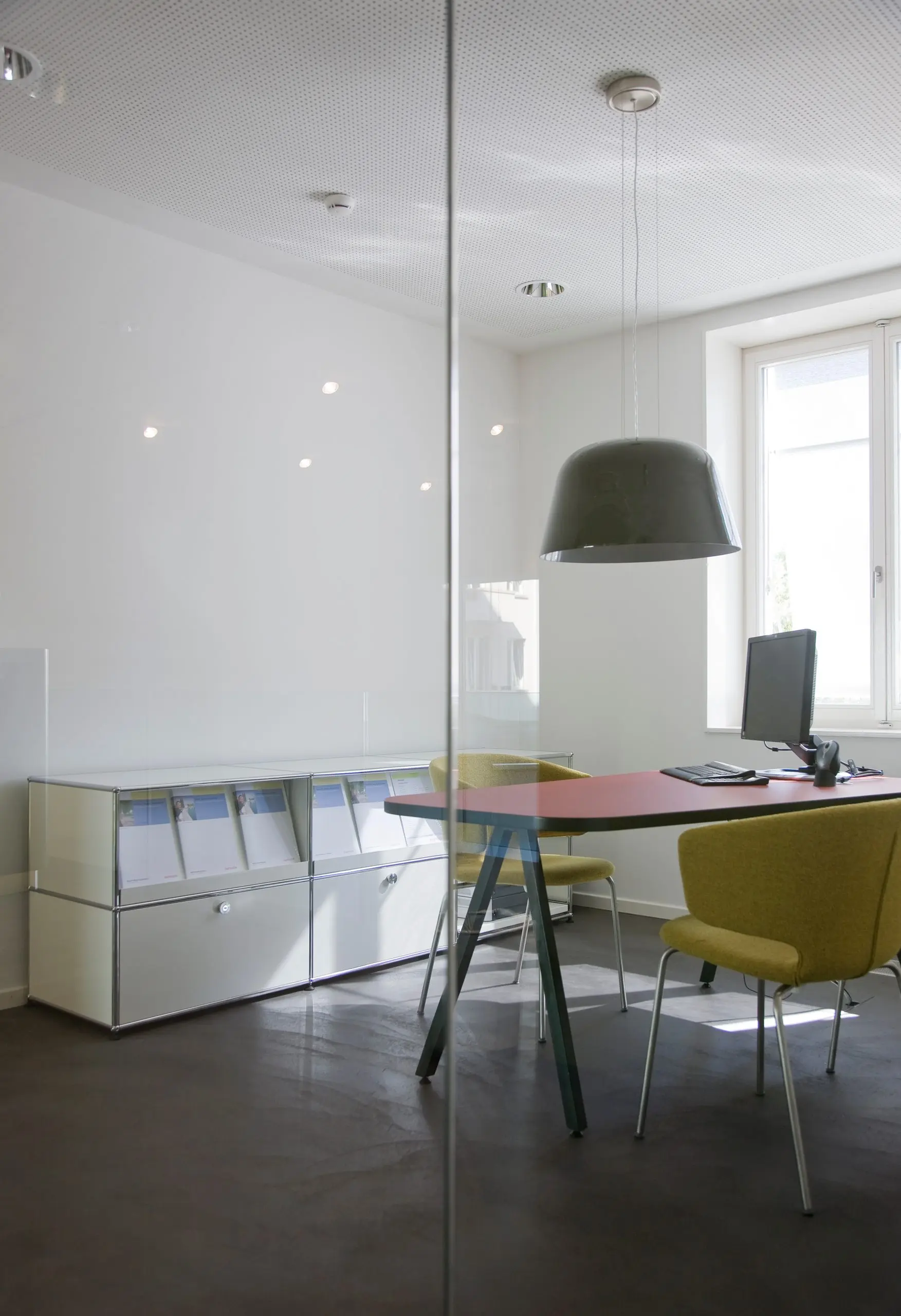 USM Haller im Büro – Beispiel 16