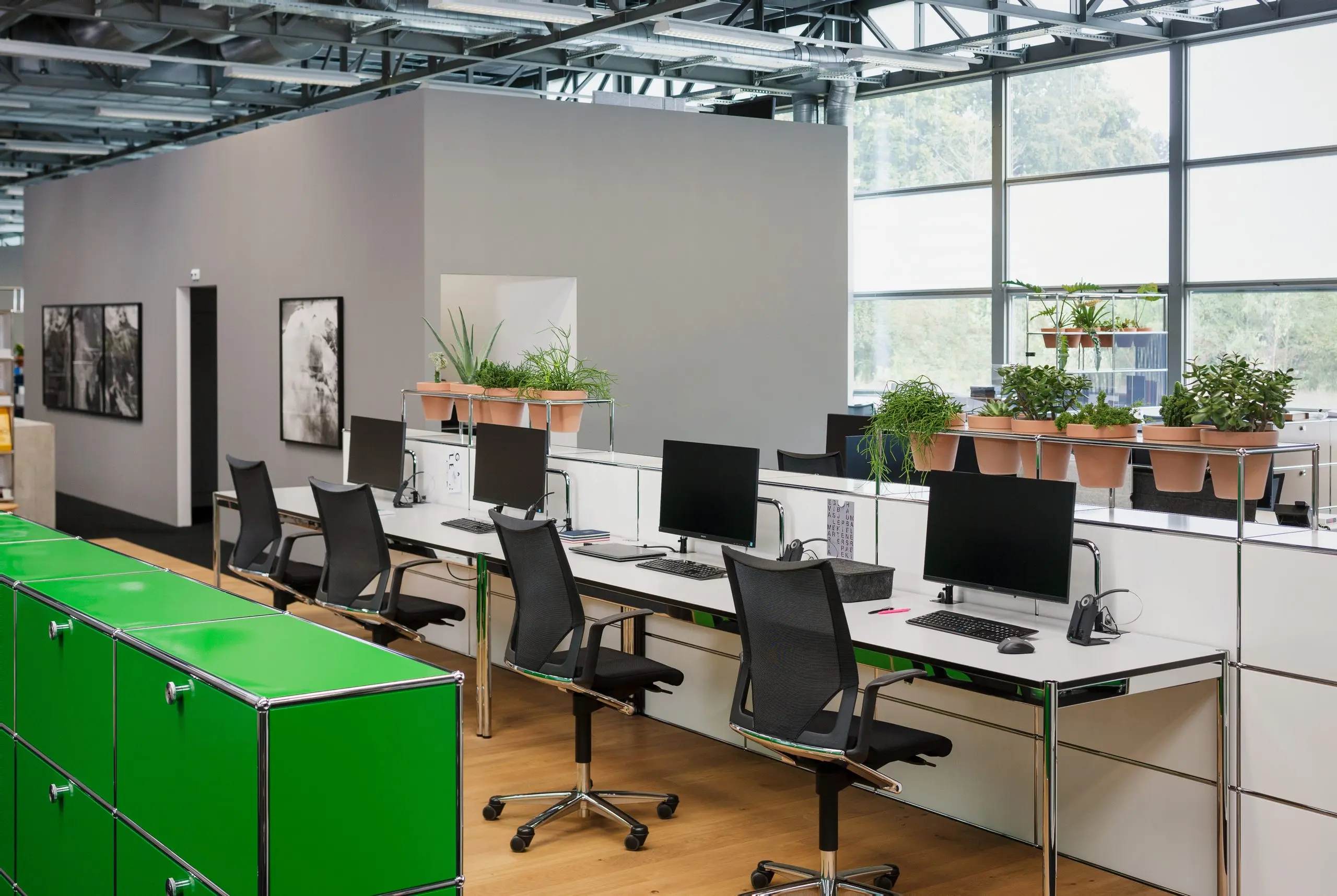 USM Haller im Büro – Beispiel 32